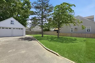 2395 Yorktown St, Oceanside, NY 11572 - Photo 35