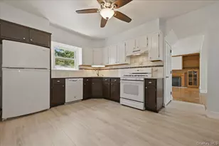 2395 Yorktown St, Oceanside, NY 11572 - Photo 13