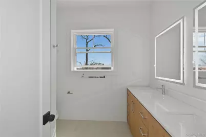 55 Stuyvesant Plaza, Mount Vernon, NY 10552 - Photo 37