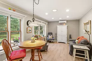 4 Landing Meadow Rd, Smithtown, NY 11787 - Photo 15
