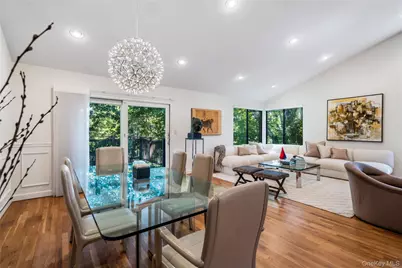 265 Sparrow Drive #265, Manhasset, NY 11030 - Photo 5