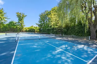 265 Sparrow Drive #265, Manhasset, NY 11030 - Photo 21