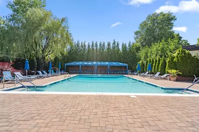 265 Sparrow Drive #265, Manhasset, NY 11030 - Photo 19