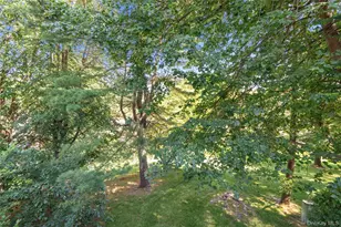 265 Sparrow Dr, Manhasset, NY 11030 - Photo 17