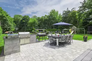 66 Cygnet Dr, Smithtown, NY 11787 - Photo 31