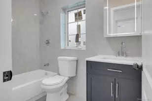 6 Burbury Ln, Great Neck, NY 11023 - Photo 15
