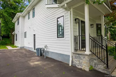 6 Burbury Lane, Great Neck, NY 11023 - Photo 27