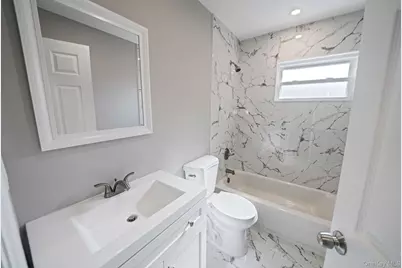 192 W 18th Street, Deer Park, NY 11729 - Photo 29