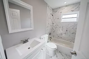 192 W 18th St, Deer Park, NY 11729 - Photo 29