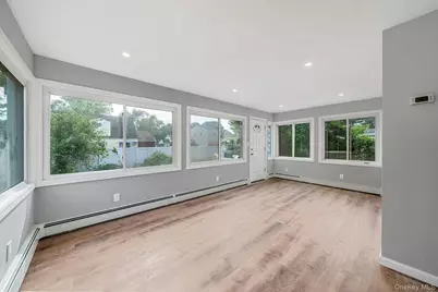 192 W 18th Street, Deer Park, NY 11729 - Photo 19