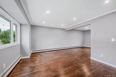 192 W 18th Street, Deer Park, NY 11729 - Photo 7