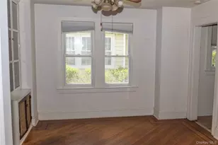 209 Sherman St, Lynbrook, NY 11563 - Photo 3