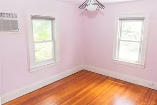 209 Sherman St, Lynbrook, NY 11563 - Photo 11