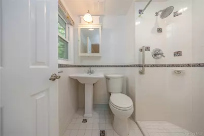11 Guterl Terrace, Pearl River, NY 10965 - Photo 19