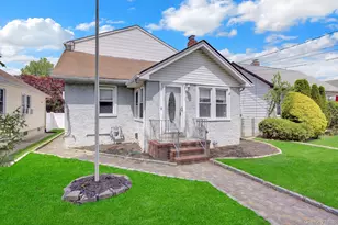 255 Rolling St, Malverne, NY 11565 - Photo 3