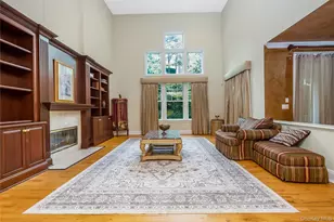 47 Pembroke Dr, Glen Cove, NY 11542 - Photo 13