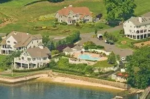 47 Pembroke Dr, Glen Cove, NY 11542 - Photo 45