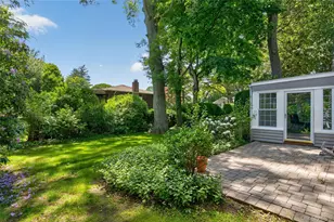 136 Lodge Ave, Huntington Station, NY 11746 - Photo 35