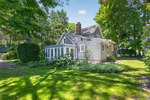 136 Lodge Ave, Huntington Station, NY 11746 - Photo 33