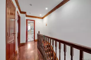 69-06 Fresh Meadow Ln, Fresh Meadows, NY 11365 - Photo 9