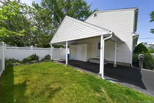 19 Midday Dr, Centereach, NY 11720 - Photo 7