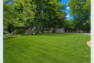 6 Naybor Avenue, Medford, NY 11763 - Photo 35