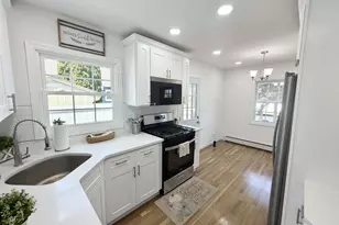 135 Barwick Blvd, Mineola, NY 11501 - Photo 3