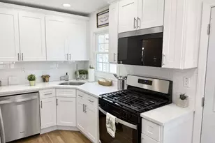 135 Barwick Blvd, Mineola, NY 11501 - Photo 5