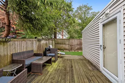 11 Nesaquake Avenue #2nd Fl, Port Washington, NY 11050 - Photo 13