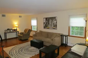 100 Rockywood Rd, Manhasset, NY 11030 - Photo 5