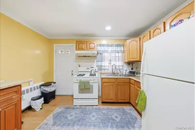 2752 Fish Avenue, Bronx, NY 10469 - Photo 35