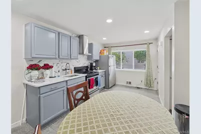 14563 181st Street, Springfield Gardens, NY 11413 - Photo 17