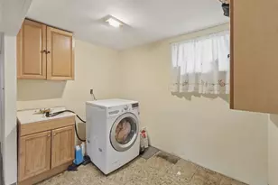 145-63 181st St, Springfield Gardens, NY 11413 - Photo 15