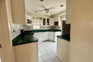 203 Rockaway Pkwy, Valley Stream, NY 11580 - Photo 5