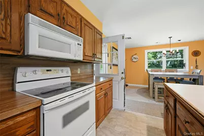 295 Jackson Street, New Suffolk, NY 11956 - Photo 7