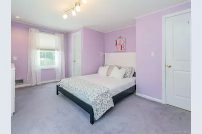 22 Andover Road, Port Washington, NY 11050 - Photo 11