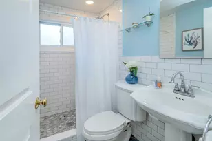 22 Andover Rd, Port Washington, NY 11050 - Photo 15