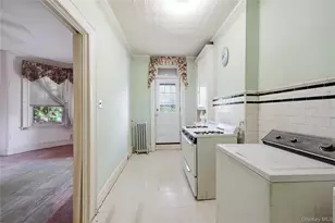 60-73 69th Ave, Ridgewood, NY 11385 - Photo 19