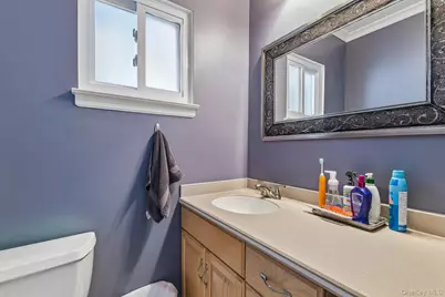93 Crest Road W, Merrick, NY 11566 - Photo 17