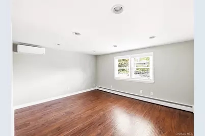19 Radcliff Avenue, Port Washington, NY 11050 - Photo 17
