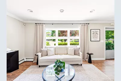 19 Radcliff Avenue, Port Washington, NY 11050 - Photo 5
