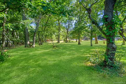 13 Simon Avenue, Centereach, NY 11720 - Photo 5