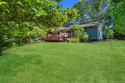 13 Simon Avenue, Centereach, NY 11720 - Photo 9