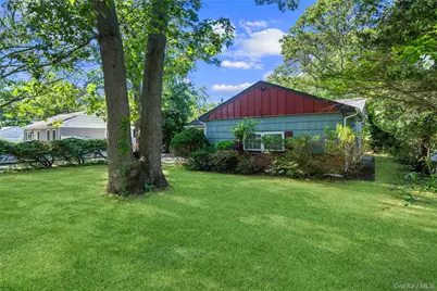 13 Simon Avenue, Centereach, NY 11720 - Photo 3