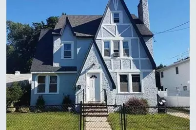 17 Hope Street, Hempstead, NY 11550 - Photo 1