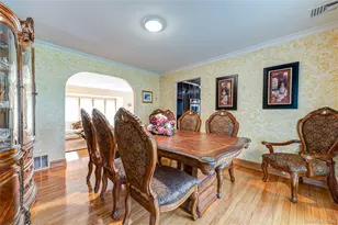 164 W Islip Rd, West Islip, NY 11795 - Photo 9