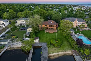 164 W Islip Rd, West Islip, NY 11795 - Photo 25