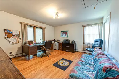164 W Islip Road, West Islip, NY 11795 - Photo 19