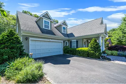 116 Golden Spruce Drive, Calverton, NY 11933 - Photo 3