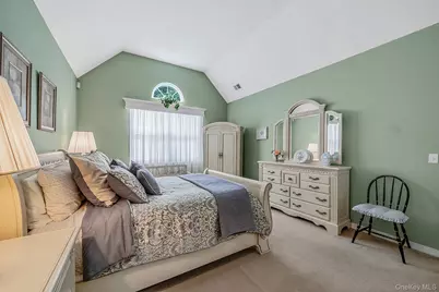 116 Golden Spruce Drive, Calverton, NY 11933 - Photo 19